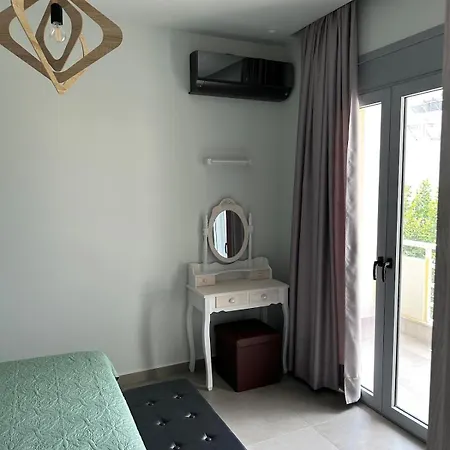 Voudouris House Apartman Ambávrisz