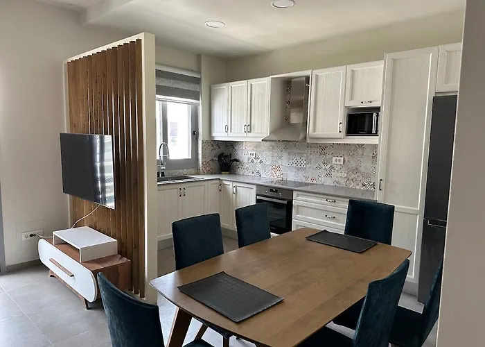 Voudouris House * Ampavris